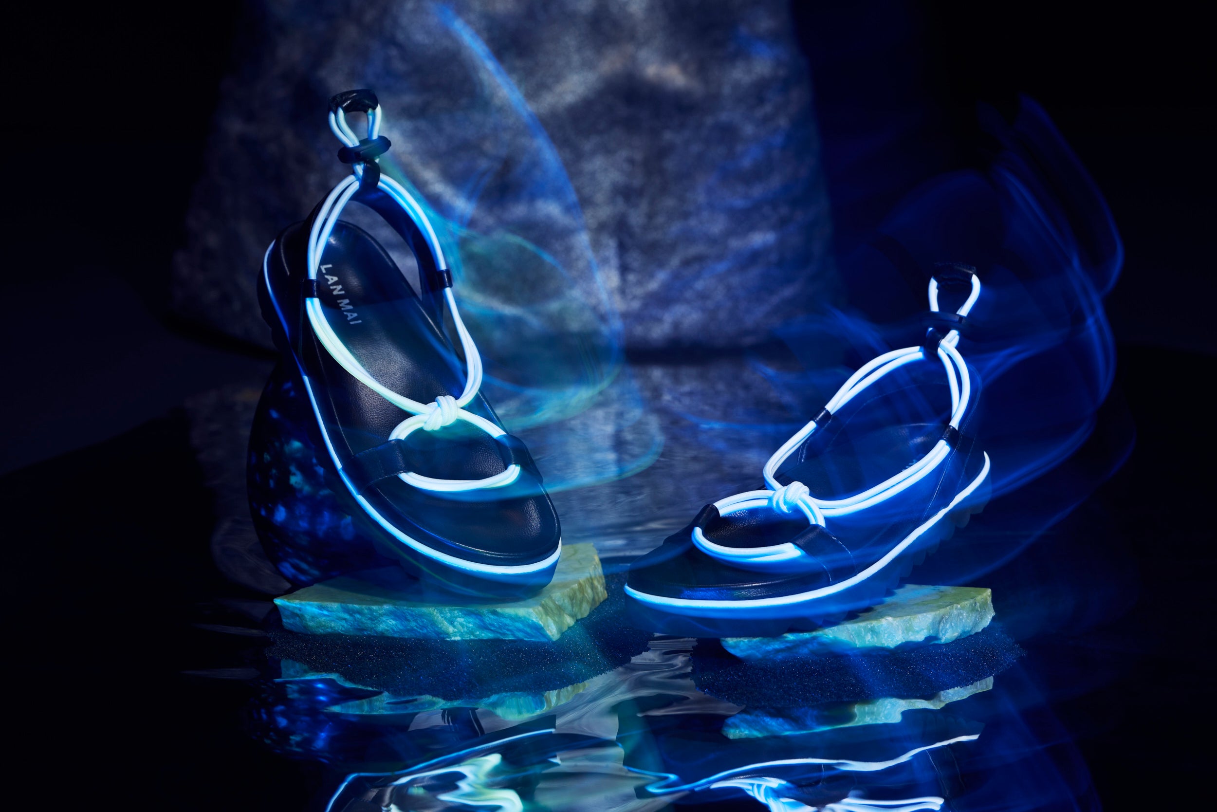 The Drift Sandal in Bat
